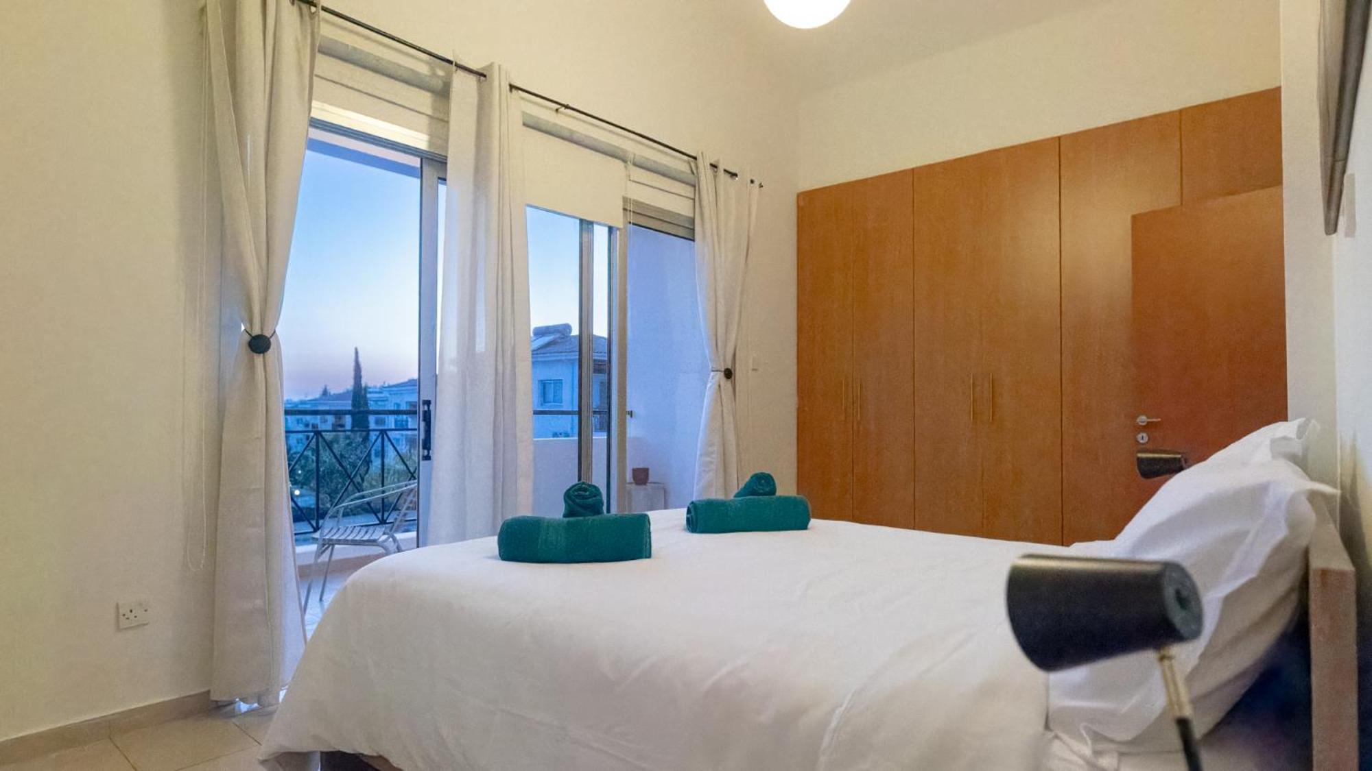 Nefeli Blue-Horizon 2B, Pool, Suites, Big Balconies Paphos 外观 照片