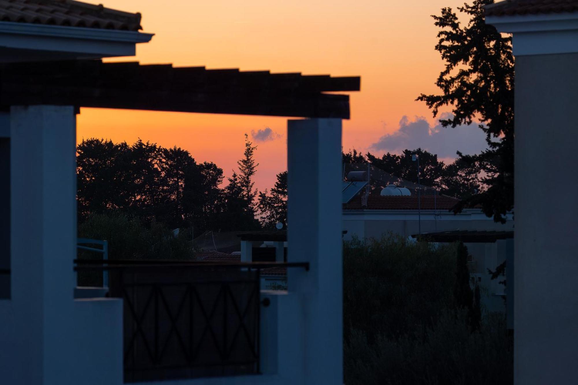 Nefeli Blue-Horizon 2B, Pool, Suites, Big Balconies Paphos 外观 照片