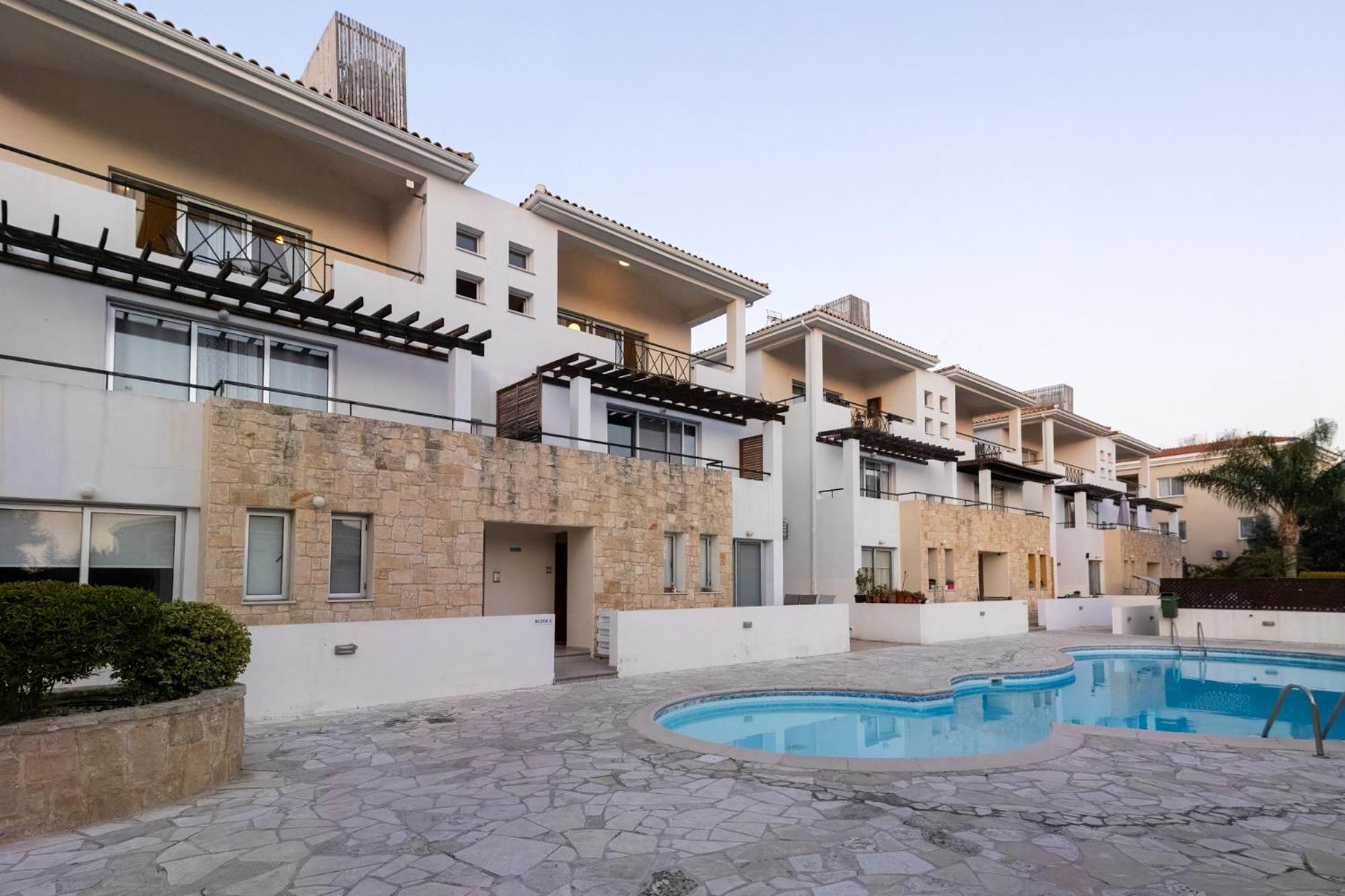 Nefeli Blue-Horizon 2B, Pool, Suites, Big Balconies Paphos 外观 照片